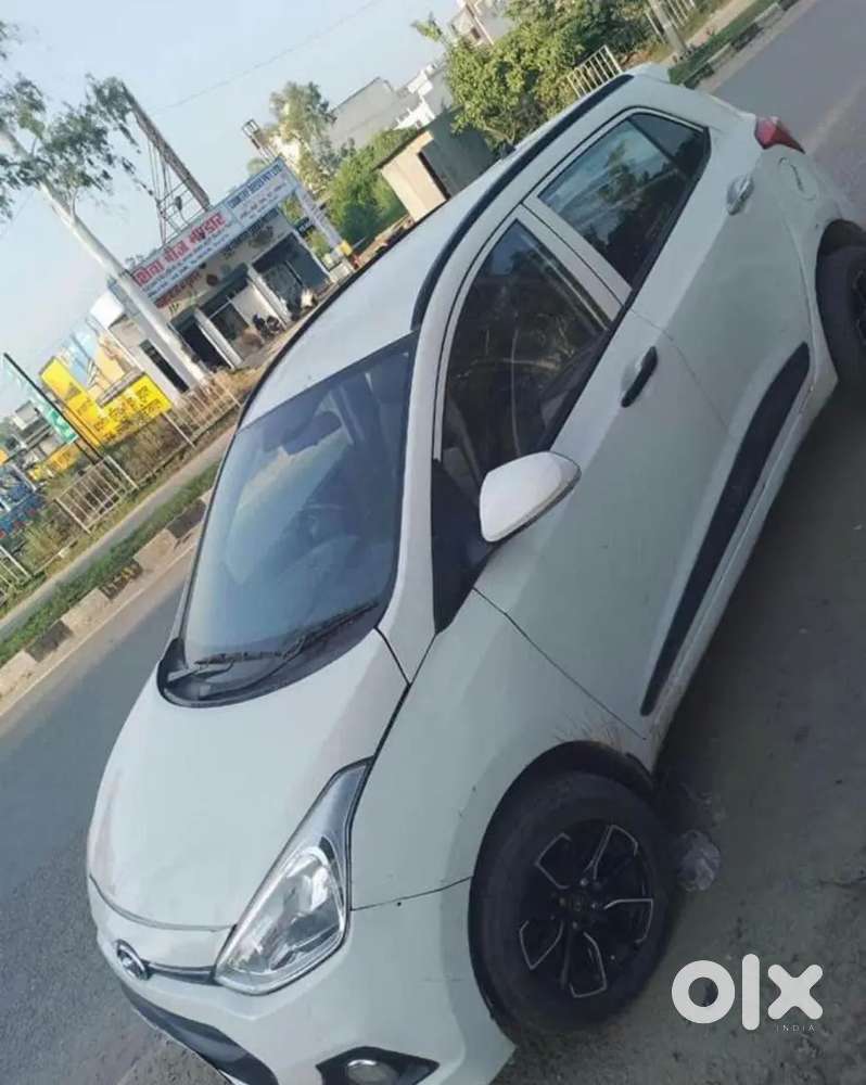 Hyundai Grand I10 Push Button Start 2013 Diesel  Well Maintained