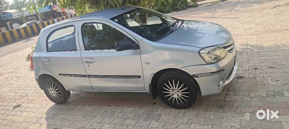 Toyota Etios Liva 2011