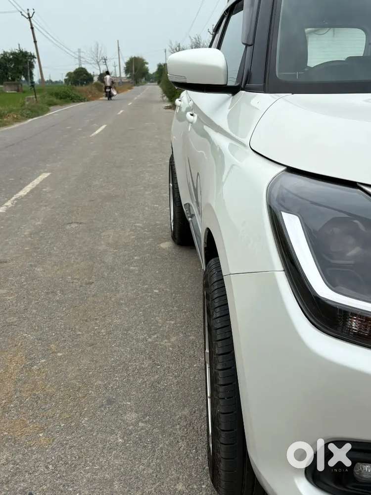 Maruti Suzuki Swift Vxi 2025