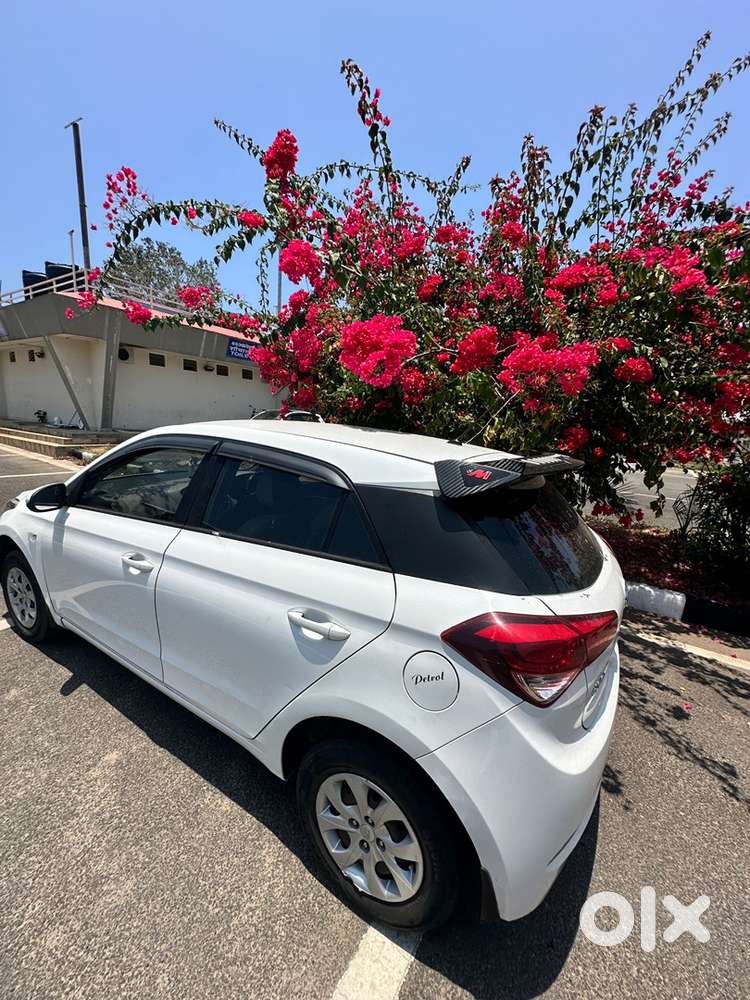 Hyundai I20 Magna Petrol Manual 2015