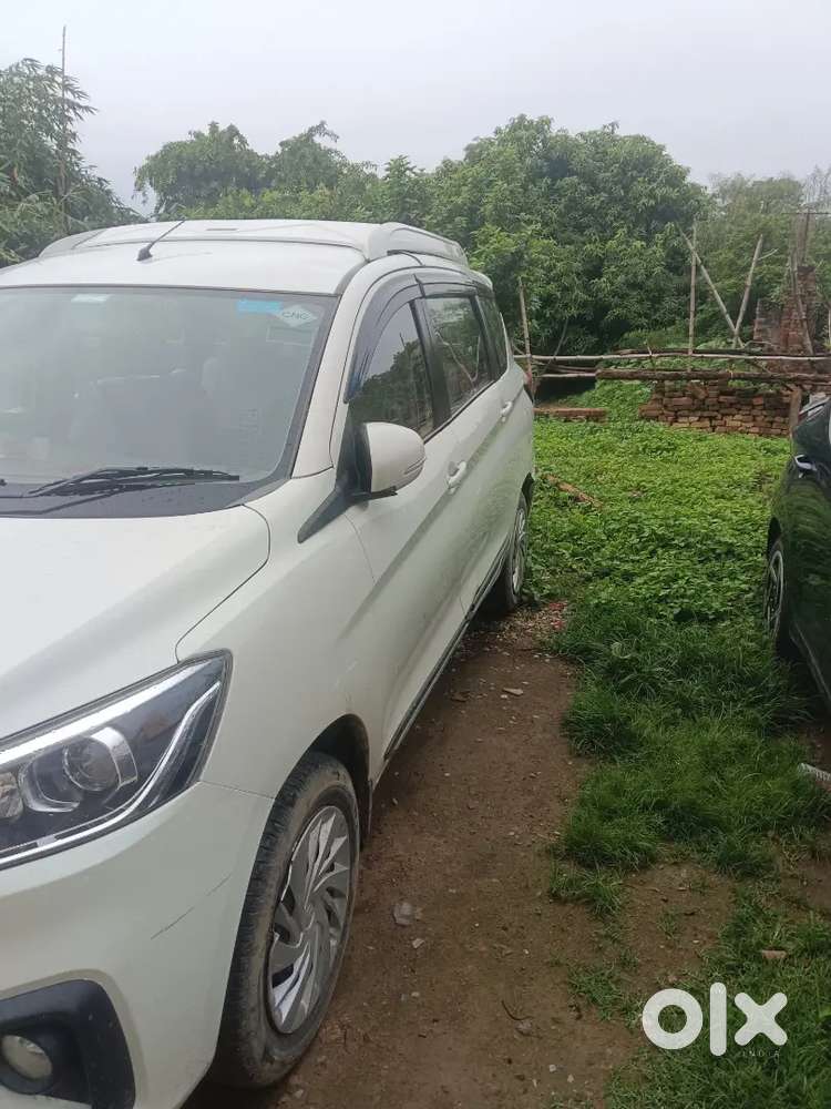 Maruti Suzuki Ertiga Vxi 2025