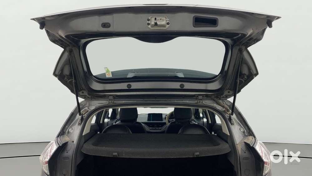 Tata Nexon 1.5 Revotorq Xma Amt (s), 2021, Petrol