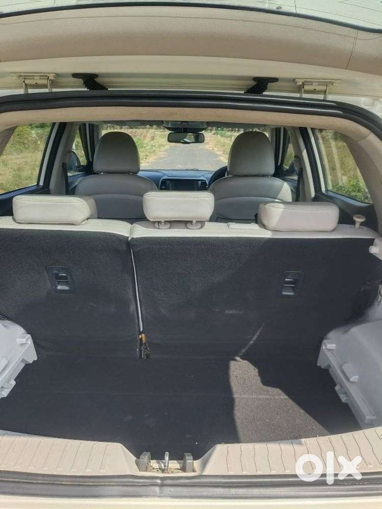 Mahindra Tuv 300 T8, 2019, Diesel