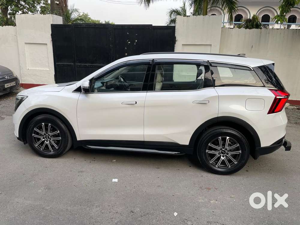 Mahindra Xuv700 2.2 Ax 7 Diesel At Luxury Pack Str, 2026, Diesel