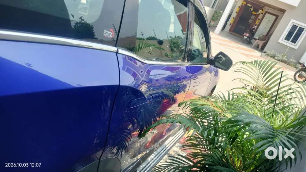 Mahindra Xuv700 2022 Petrol 74000 Km Driven
