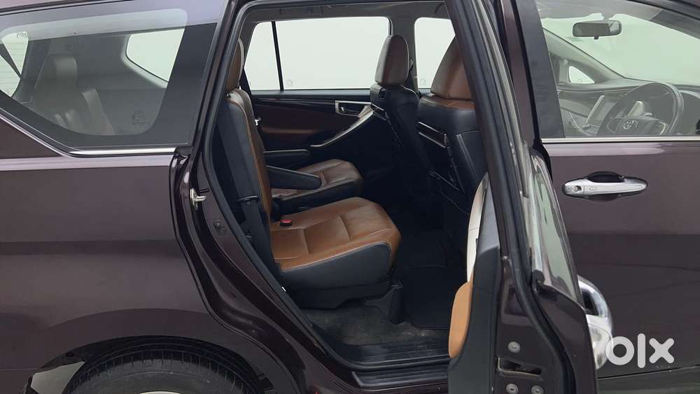 Toyota Innova Crysta 2.7 Zx At, 2017, Petrol