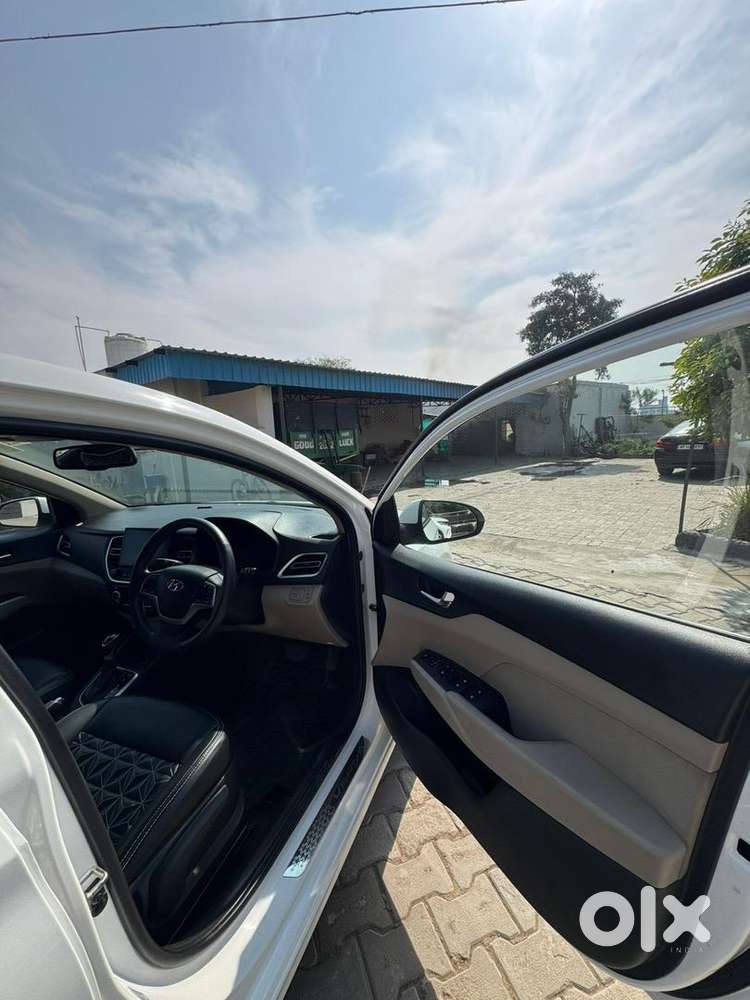 Hyundai Verna 2022 Diesel 49000 Km Driven