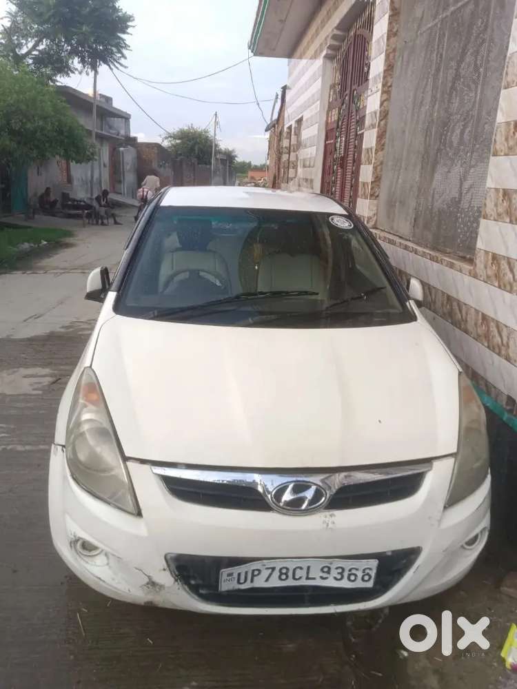 Hyundai I20 Sportz 2011 Petrol