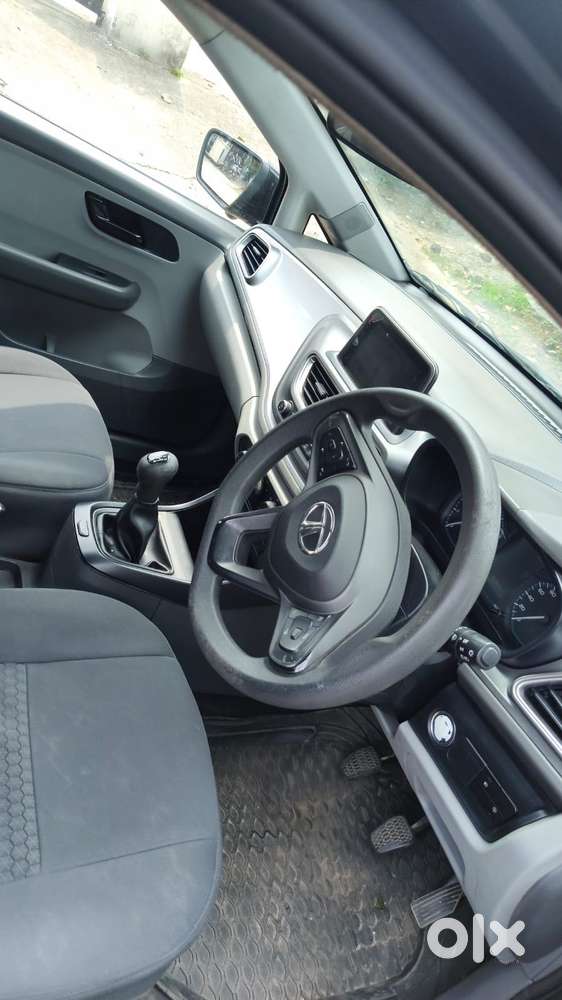 Tata Altroz 1.2 Xt, 2020, Petrol