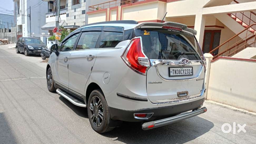 Mahindra Marazzo M8, 2020, Diesel