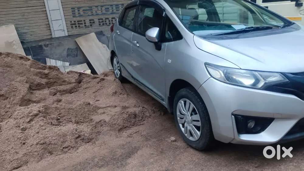 Honda Jazz पेट्रोल 2015