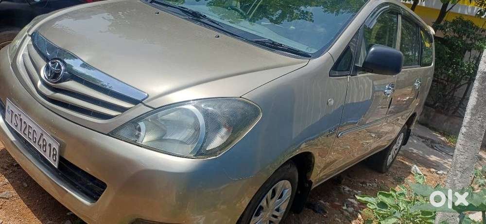 Toyota Innova 2.5 G (diesel) 7 Seater, 2011, Diesel