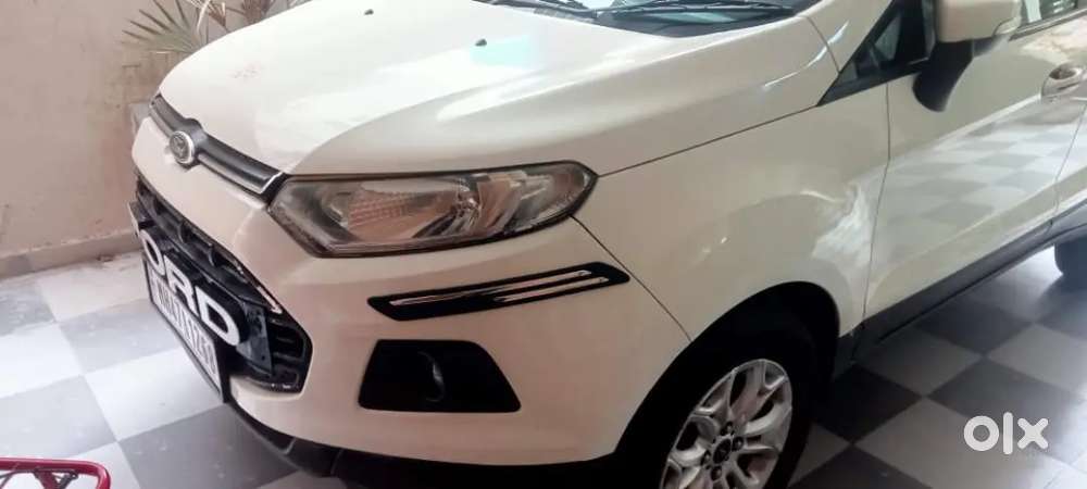 Ford Ecosport 2015 Model मैनुआल पेट्रोल