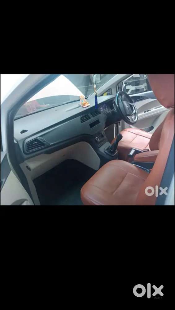 Mahindra Marazzo 2022