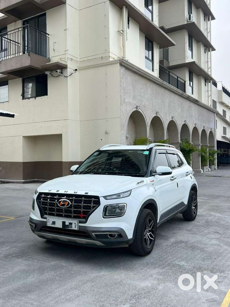 Hyundai Venue 2019 Diesel 48500 Km Driven