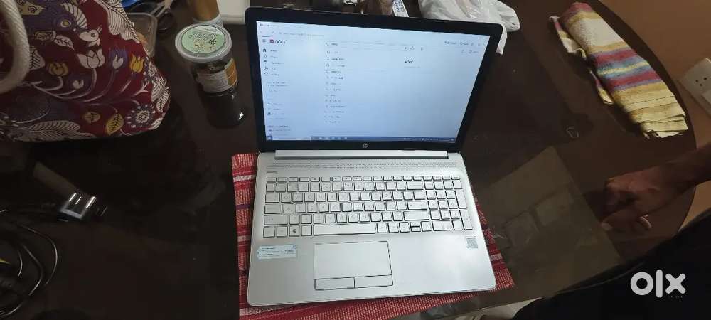 HP SILVER PREMIUM MODEL I3 7TH GOOD CONDITION