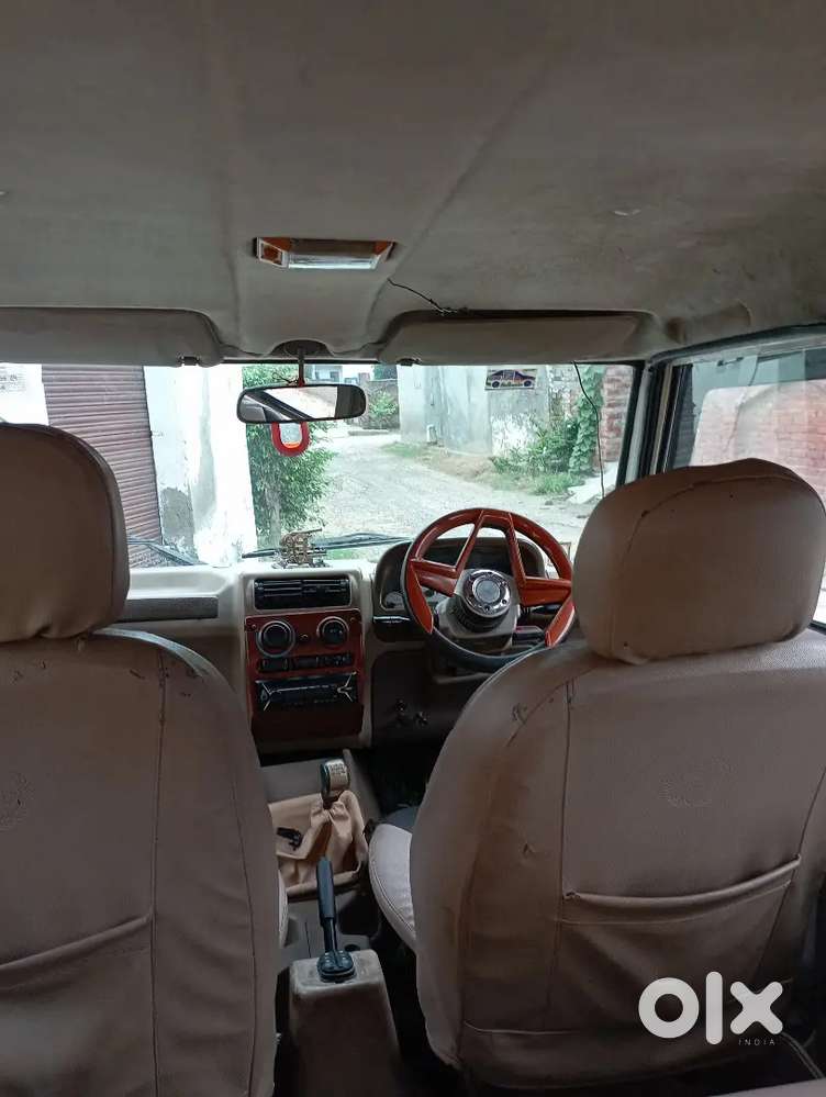 Mahindra Bolero Neo Plus 2012