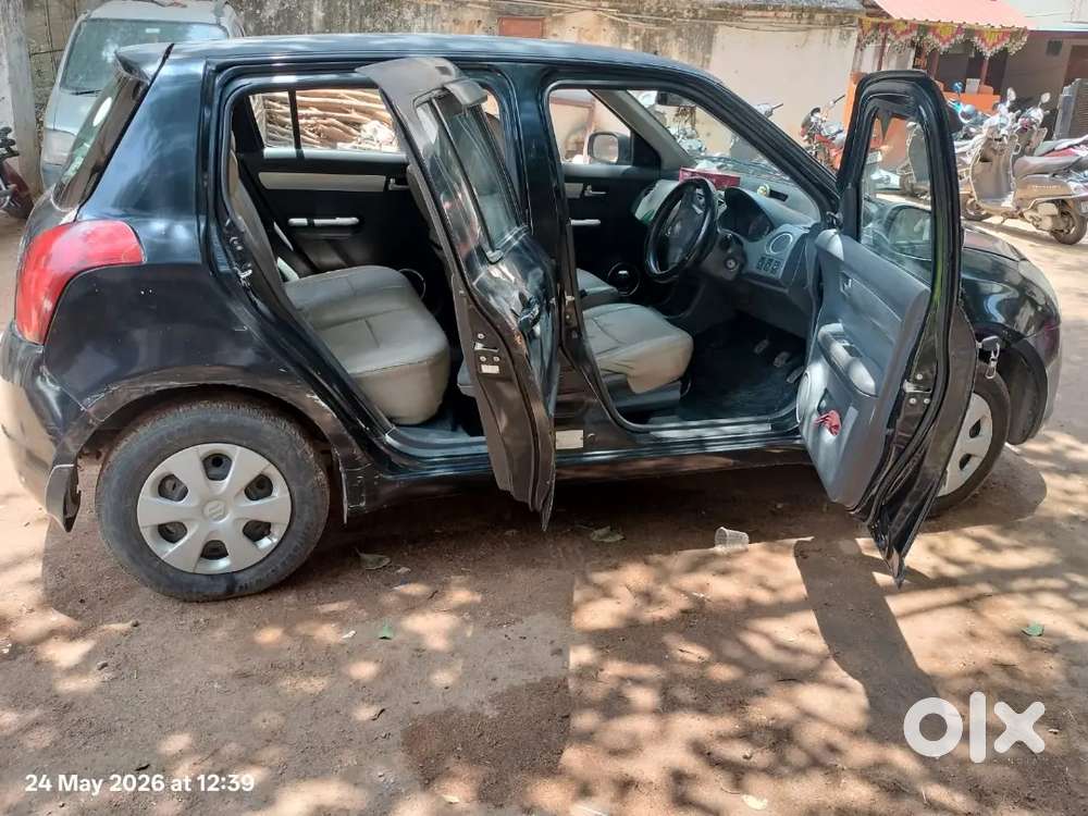Maruti Suzuki Swift 2010 Petrol Vxi