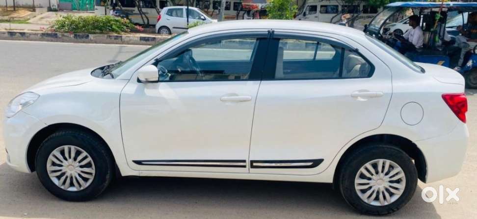 Maruti Suzuki Dzire 1.2 Vxi, 2023, Petrol