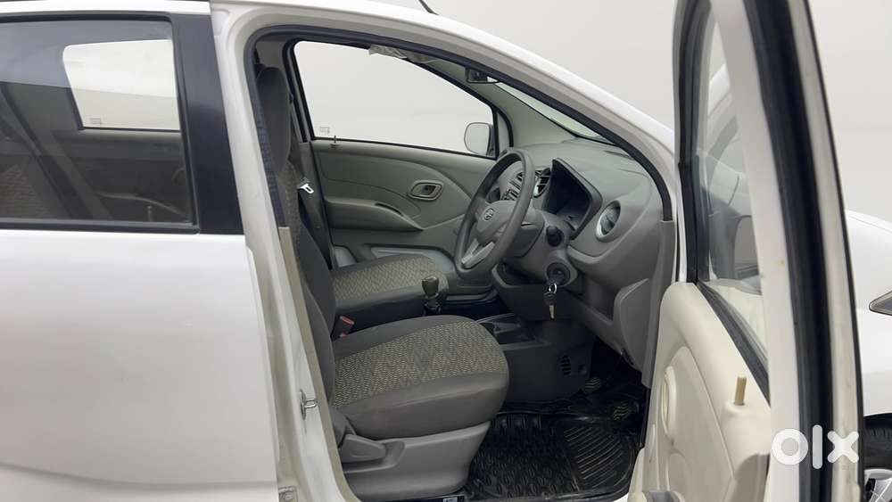 Datsun Redigo T Option, 2016, Petrol