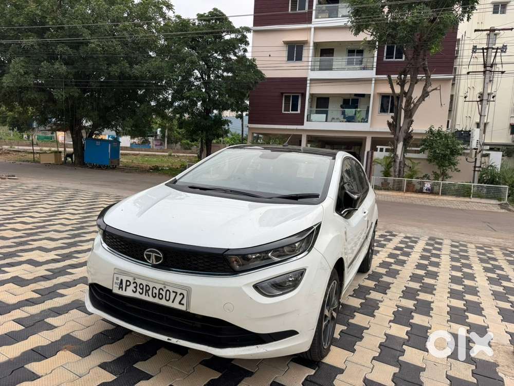 Tata Altroz Petrol 2022