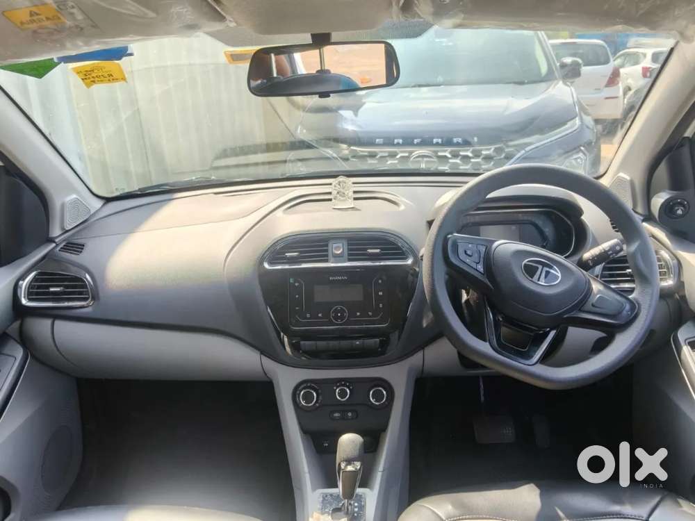 Tata Tiago 1.2 Revotron Xta, 2025, Petrol