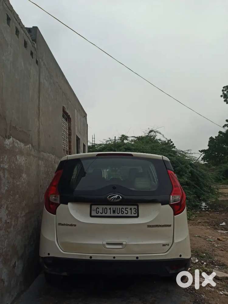 Mahindra Marazzo 1.5 2019