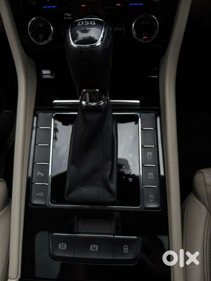 Skoda Superb 2.0 L&k Tsi At, 2021, Petrol