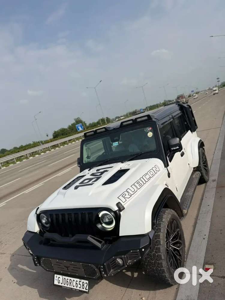 Mahindra Thar Roxx 2025 Petrol