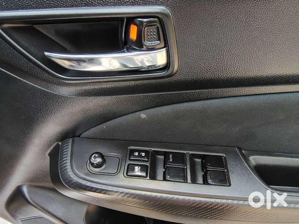 Maruti Suzuki Swift Vxi + Manual, 2022, Petrol