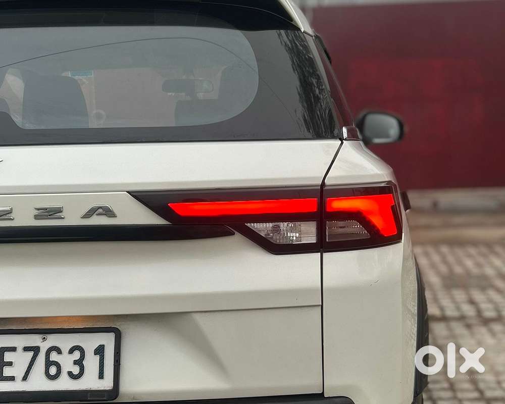 Maruti Suzuki Brezza 1.5 Lxi Cng, 2024, Cng & Hybrids