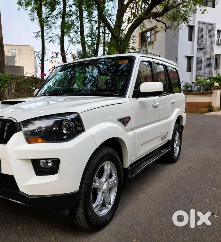 Mahindra Scorpio Classic 2016 Diesel Automatic