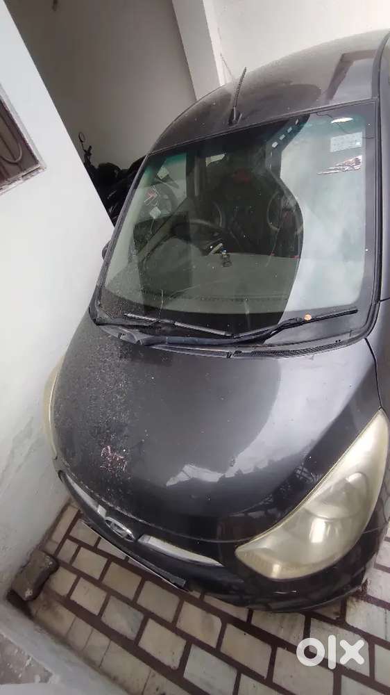 Hyundai I10 2012 Petrol + Lpg 80801 Km Driven