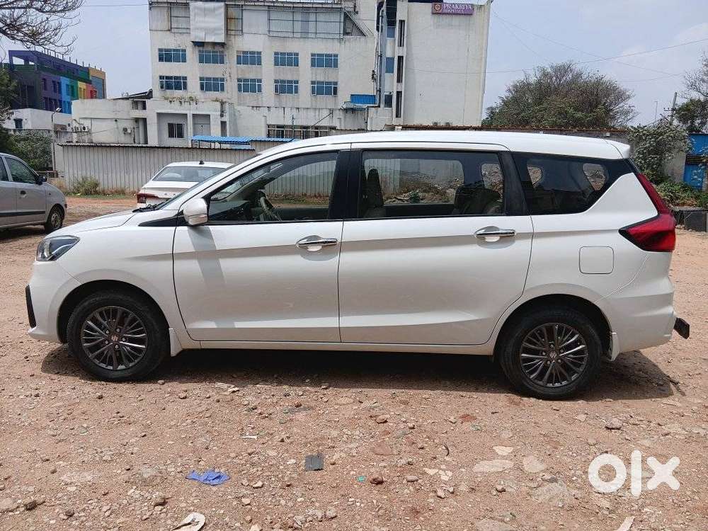 Maruti Suzuki Ertiga Zxi At Petrol, 2019, Petrol