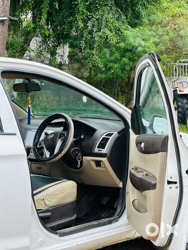 Hyundai I20 Petrol Manual 2010