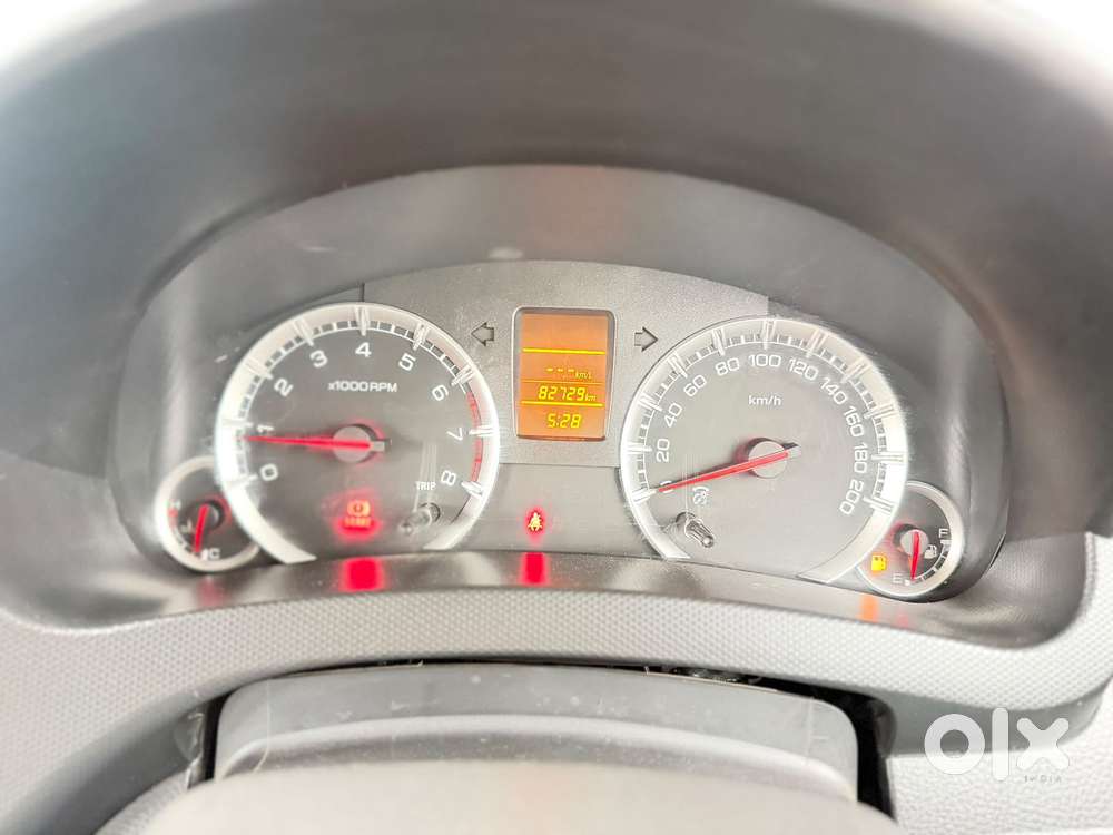 Maruti Suzuki Swift Vxi Optional, 2017, Petrol