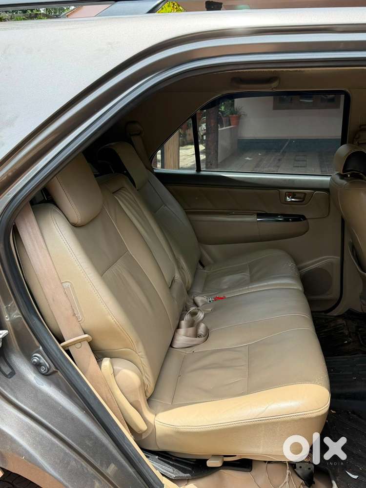 Toyota Fortuner Diesel 2012
