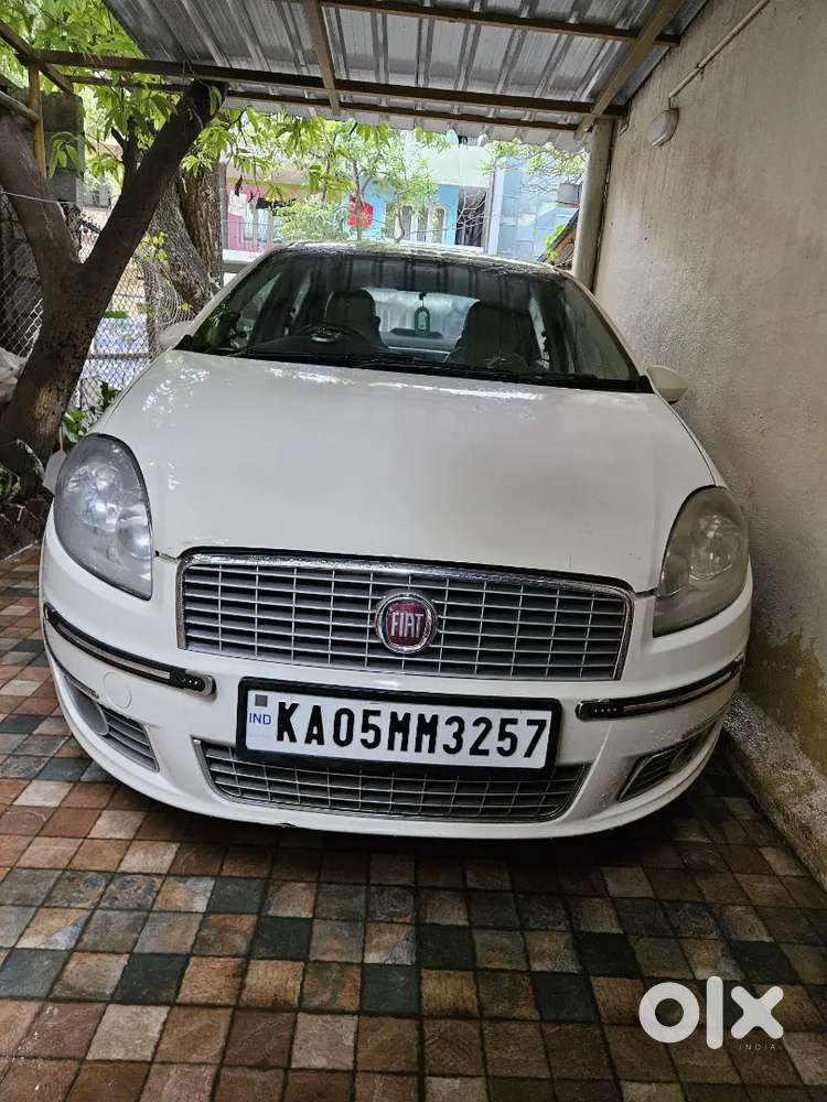 Fiat Linea Emotion Dec-2012 Petrol