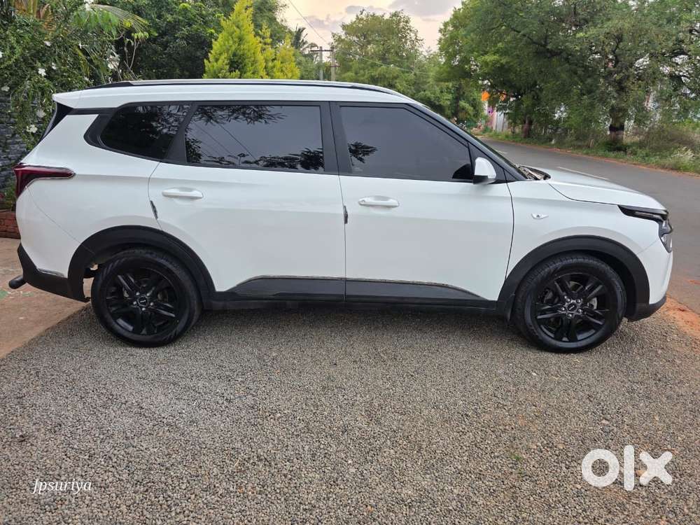 Kia Carens 1.5 Premium 7 Str, 2023, Diesel