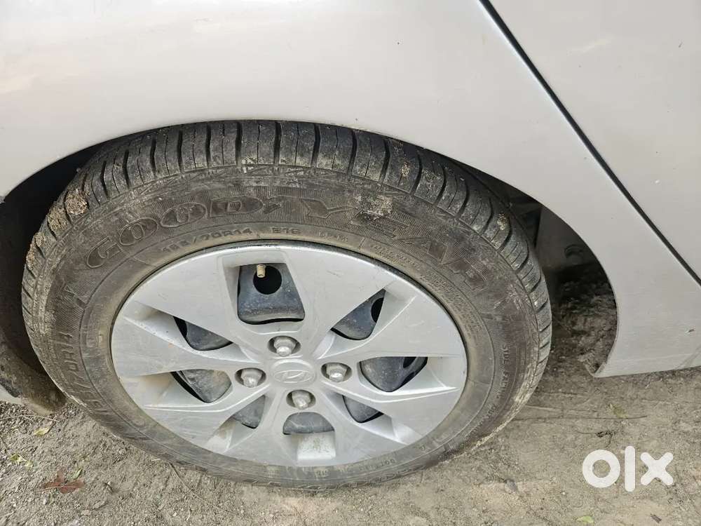 Single Hand Untouched Servicees On Time