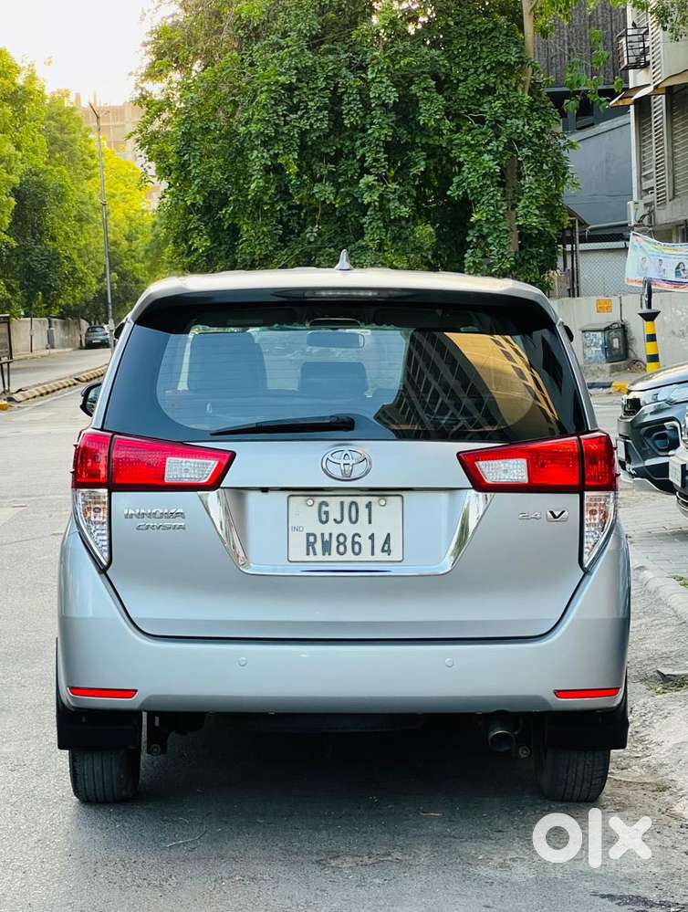 Toyota Innova Crysta 2.4 V 8 Str, 2017, Diesel