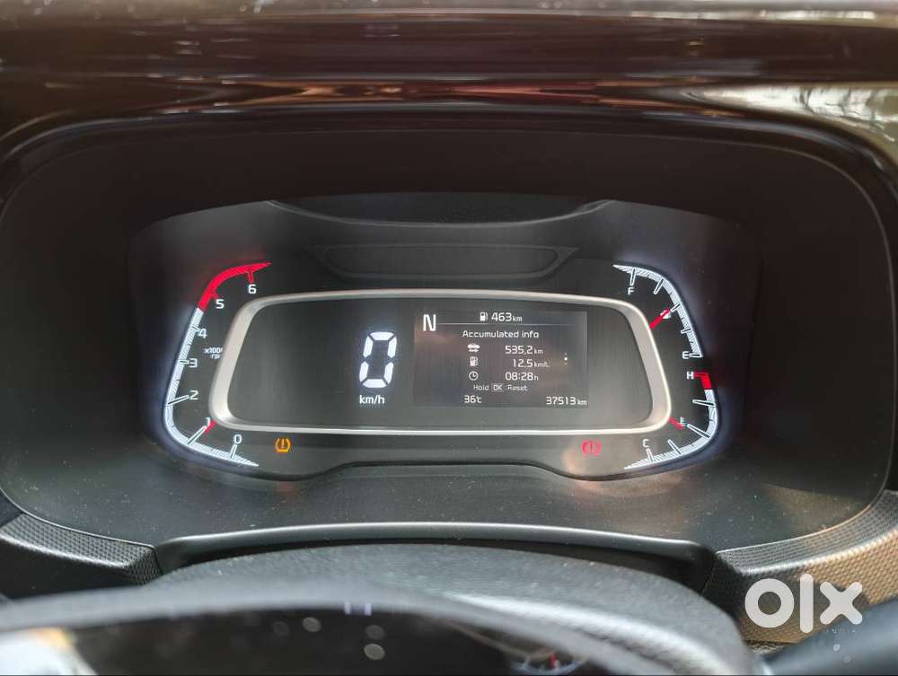 Kia Sonet 2023 Diesel Gravity Grey Well Maintained