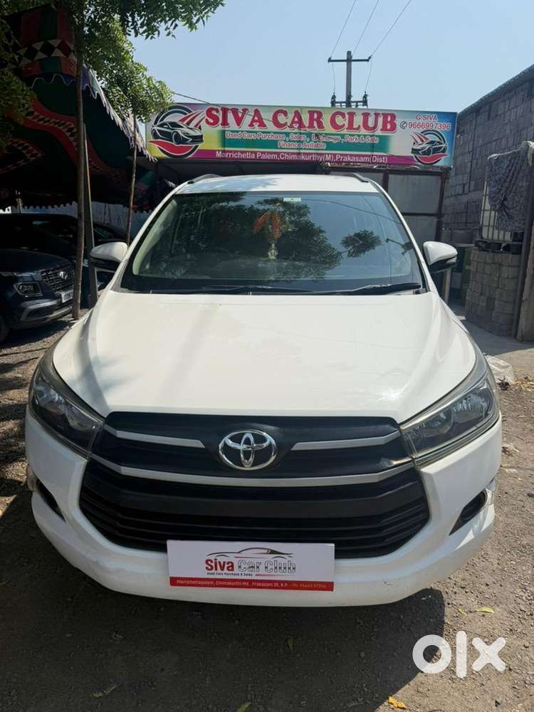 Toyota Innova Crysta 2016 Diesel 272000 Km Driven