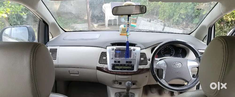 Toyota Innova 2015 Diesel Well Maintained
