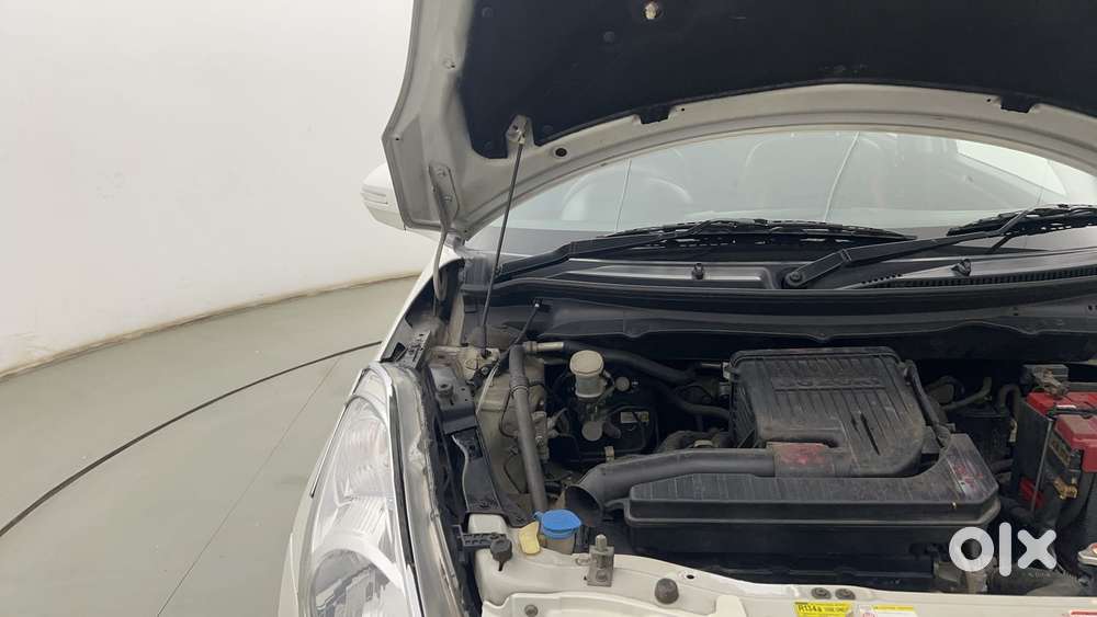 Maruti Suzuki Swift Vvt Vxi, 2016, Petrol