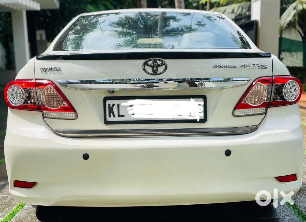 Toyota Corolla Altis 2013