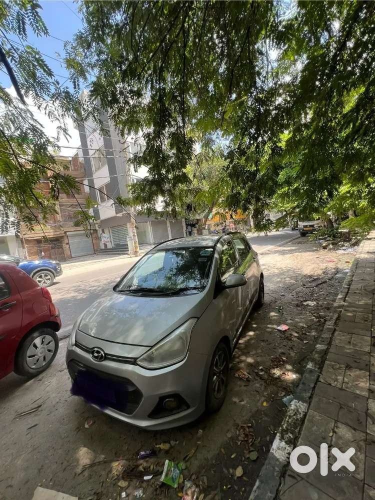Hyundai Grand I 10 Asta Top Modal