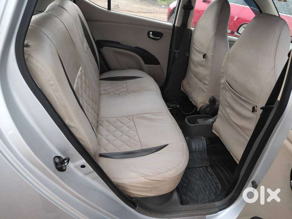Hyundai I10 Sportz, 2016, Petrol