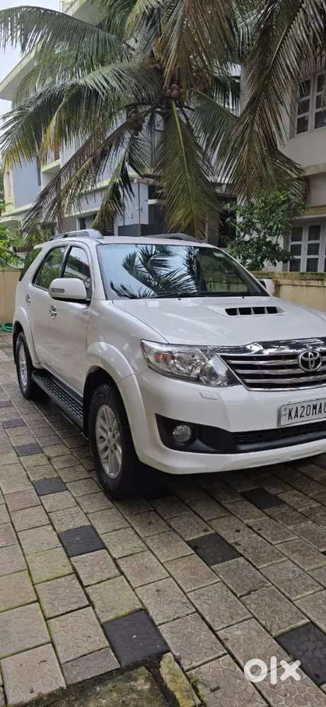 Toyota Fortuner 2014 Diesel Manual 4*4 November Month