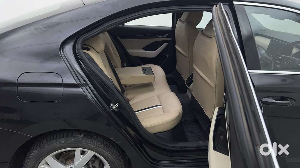 Skoda Octavia 2.0 Style Tsi At, 2023, Petrol